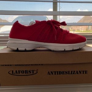 slip restitant shoes